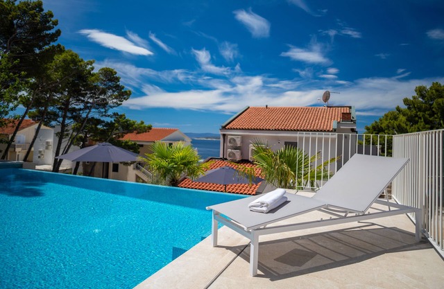 Villa MT Brela A3 (4 + 2)