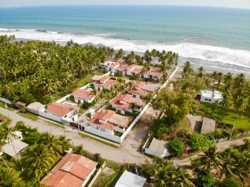 Villa Nakär - Oceanfront Luxury Villa in Playa Amatecampo, El Salvador