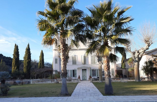 Villa near beach, golf course, verdon gorges