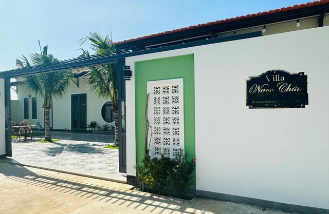 Villa Ngọc Châu Phan Thiết Chi nhánh 2 - 4 Phòng Ngủ, Có Bếp, Phòng Ăn, Phòng Khách, Miễn Phí Sân BBQ và Bãi Xe Ô Tô Rộng Rãi