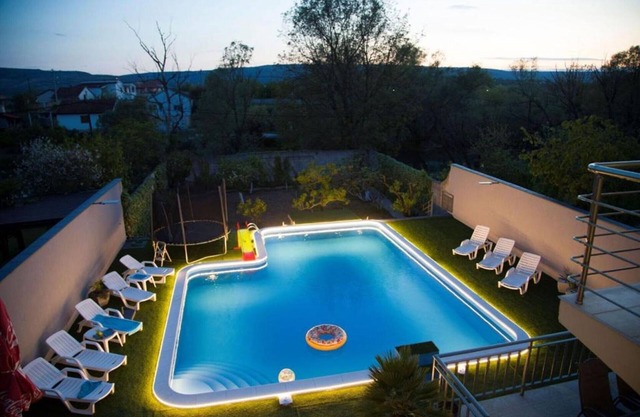 Villa Nora Nea - Four Bedroom Villa with Swiming Pool