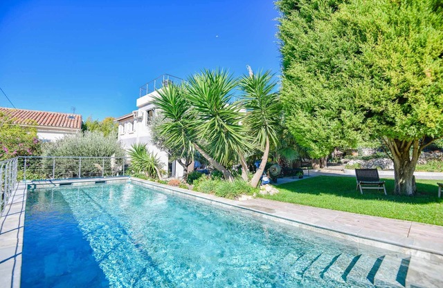 Villa Notre-Dame - Piscine parking 4 chambres