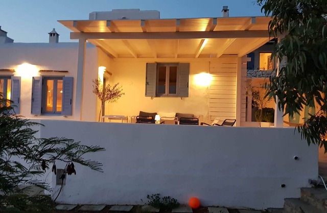VILLA OF CHARM PAROS GOLDEN BEACH view sea / near beach-4 rooms-10 people