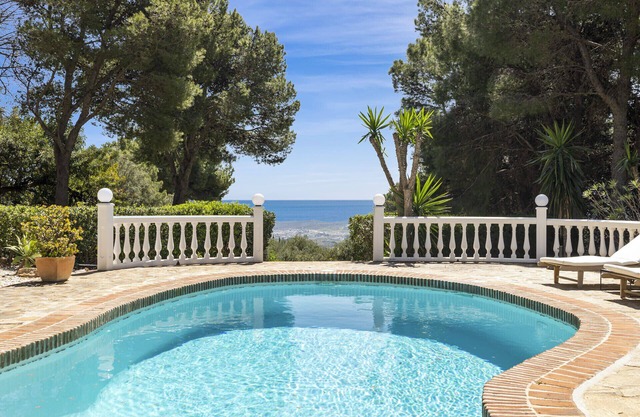 Villa Olivia | with garden and pool in Mijas