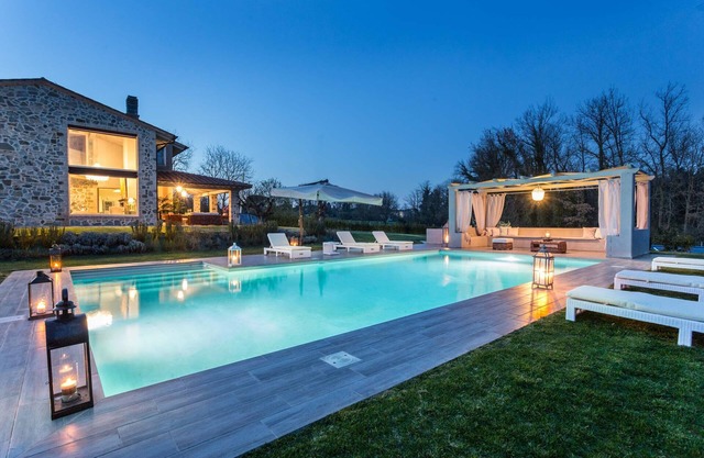 VILLA OTTO Luxury Tuscan Farmhouse with Private Pool close to Lucca Pisa Pistoia