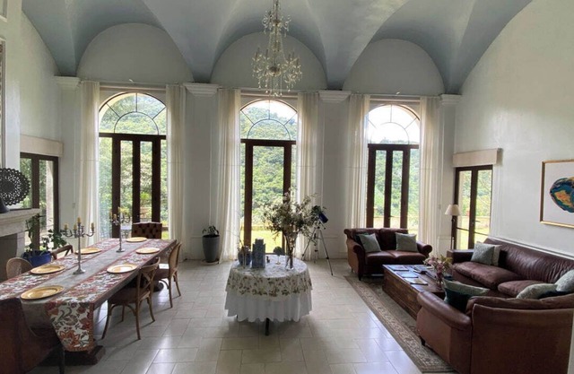 Villa Panorama of Luxury and Tranquility in the Heart of the Valley