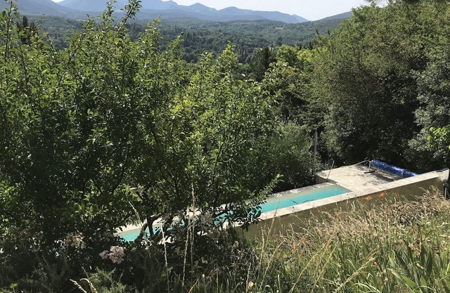 VILLA PANORAMA: Villa MIELANDRE SWIMMING POOL/PANORAMA not overlooked, 5 people