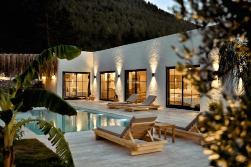 Villa Panos