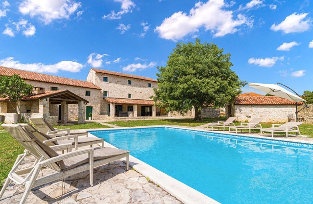 Villa Paula by Istrabook