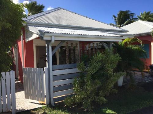 Villa Petite Terre à 50 mètres de la plage