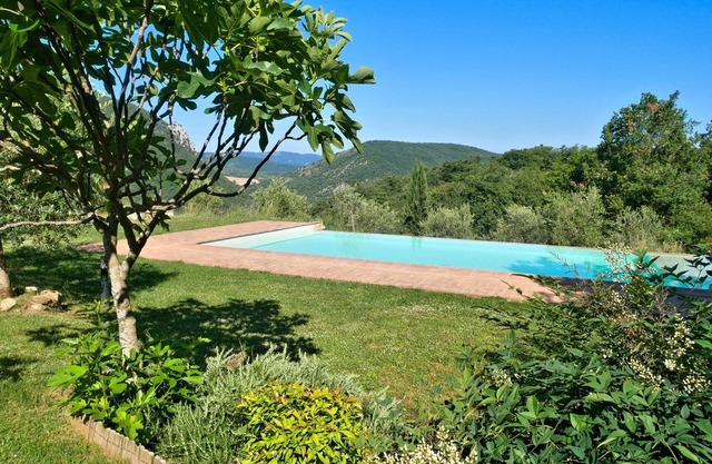 Villa Piantoni, on the Antognolla Golf Estate