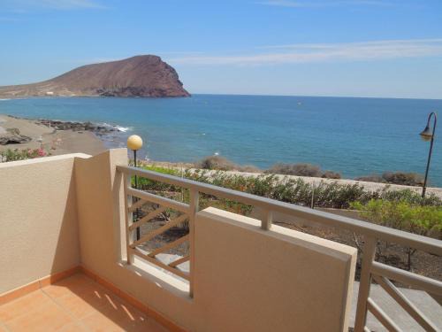 Villa Playa Tejita directly at the sea + beach, 2 pools, sea view, SAT-TV, Wifi