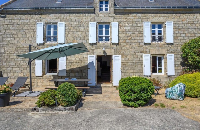 Villa Plouhinec, 4 bedrooms, 6 persons