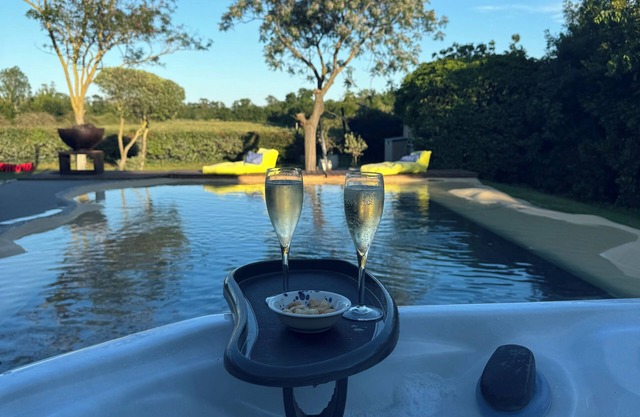 Villa pool