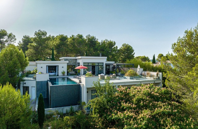 Villa 'Prestigieuse Spa 2 Piscines' with Sea View, Wi-Fi and Air Conditioning
