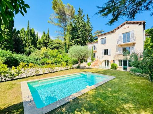 Villa Providence - Piscine - Jardin - 6 chambres - 12 personnes