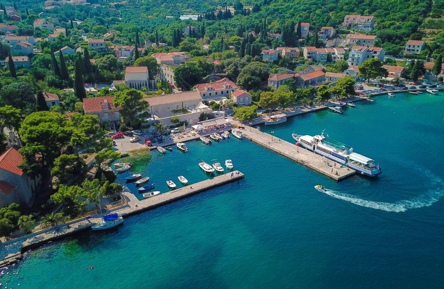 Villa Pugliesi - Five Centuries of History Dressed in Smart Luxury!