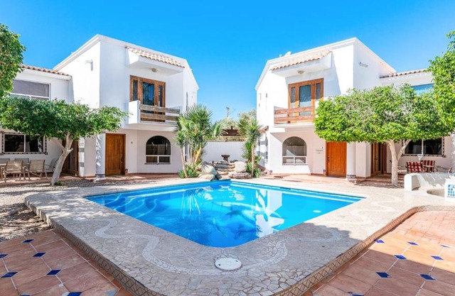 Villa Relax 2 by Kivoya