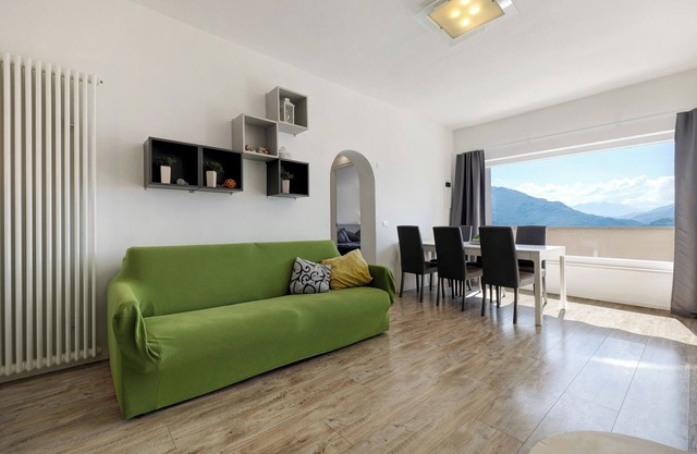 Villa 'Renè' with Private Terrace, Wi-Fi and Air Conditioning