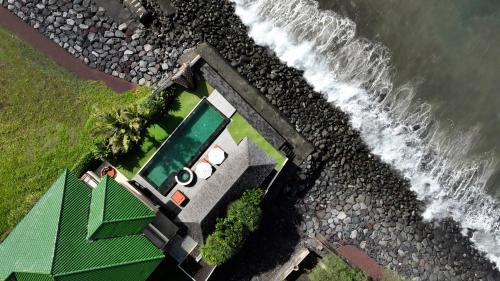 Villa Rosita - Luxury Oceanfront Villa with Chef