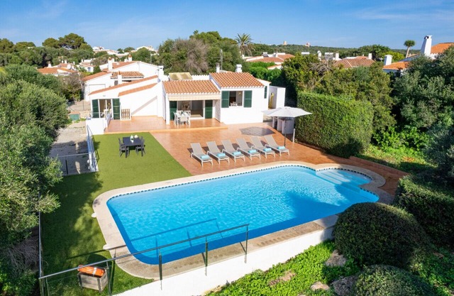 VILLA San Cristobal 500 mts from beach - Free AC and WiFi