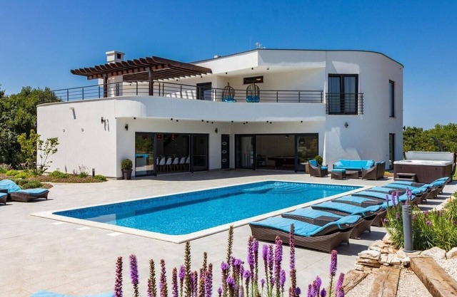 Villa Sanela - Private villa with pool in Istria