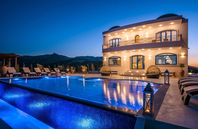 Villa Santorini, Wine Dark Sea Villas