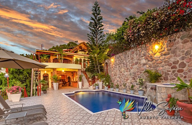 Villa Savana - A private Luxury Mexican VillanSUMMER RATES PROMOTIONS AVAILABLE