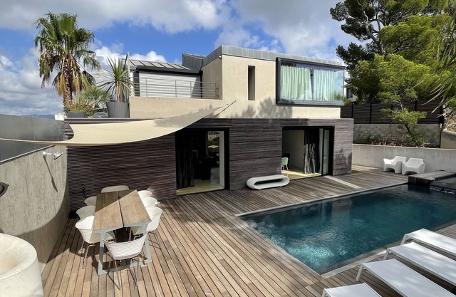 Villa sea view haut de Perier