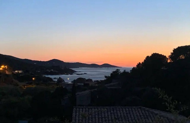 Villa sea view Rupione beach access on foot