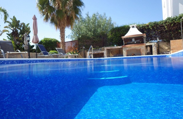 Villa, sea views, FREE A/C, pool, roof terrace, Wifi