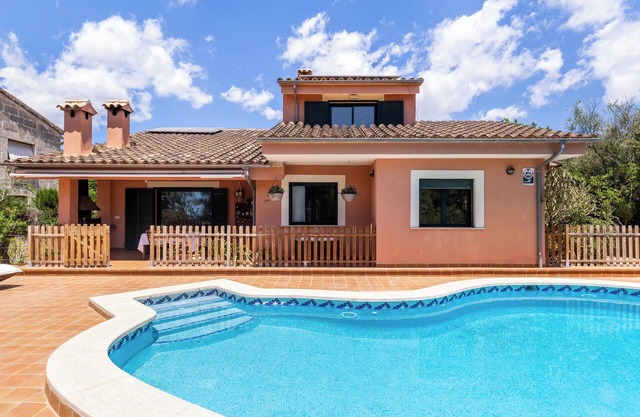 Villa Ses Buguenvílies with Pool, Terraces & Wi-Fi