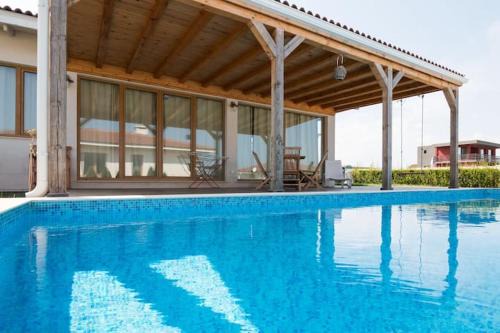 Villa Shelly with private pool