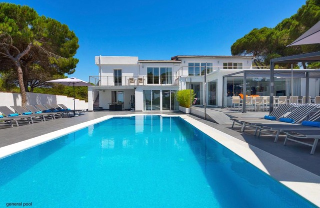 VILLA SIEMPRE DOMINGO MARBELLA