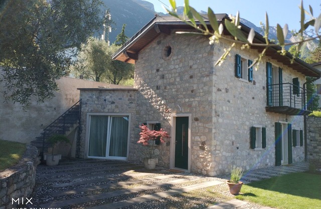 Villa Siresola-An old renovated farmhouse