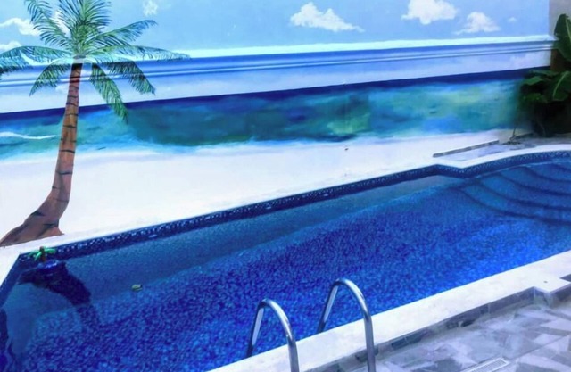 Villa Sleeps 12