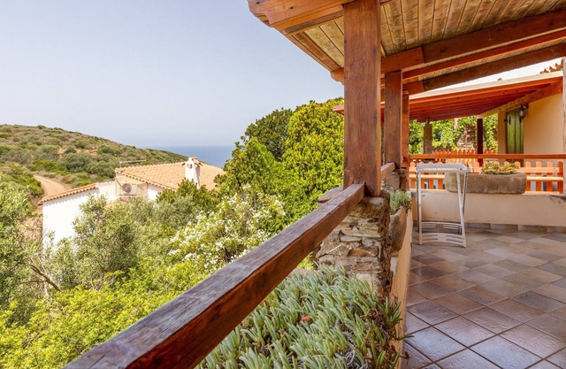 'Villa Soleado' close to the Sea with Garden