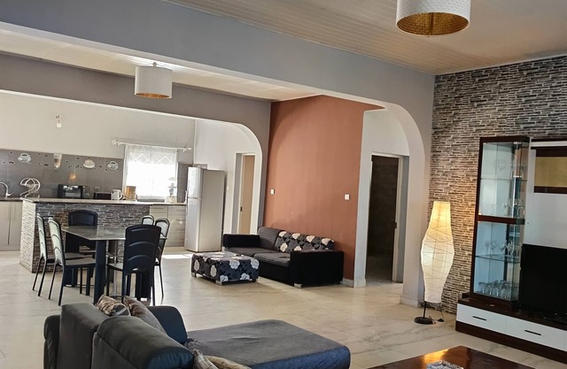 Villa Spacieuse et Confort