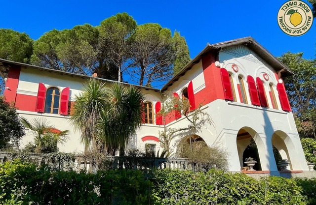 VILLA SPENSER - CinqueTerre nHistoric villa with sea view, pool, A/C, sleeps 8