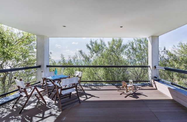 Villa Staynov, beautiful modern home of architects