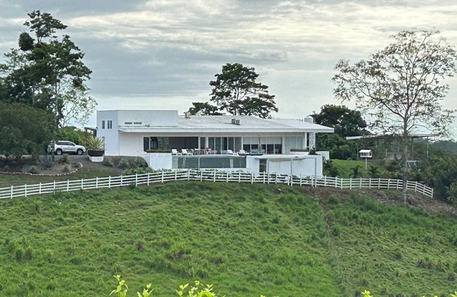 Villa The Daughter of the Moon Fortuna Arenal Area: Amazing views; luxury stay