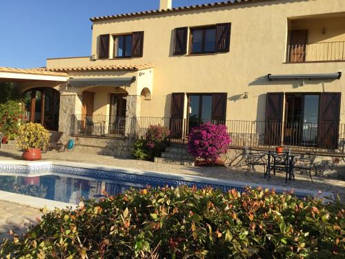 Villa Tranquila Large luxury 3 bedroomed 2 bathrooms private Villa with pool and Sea Views in Calonge Sant Antoni de Calonge
