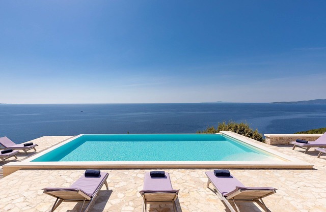 Villa Two Martinis with Pool