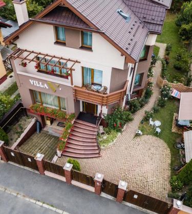 Villa V