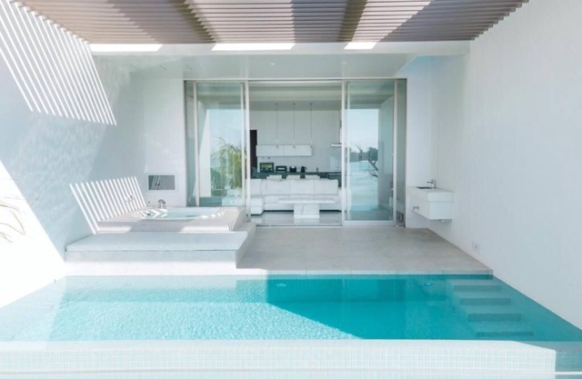 Villa VALIOSA ON THE BEACH