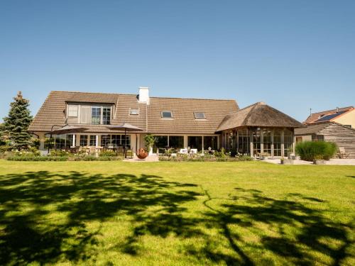 Villa Villa Rosetree with sauna and pool table by Interhome