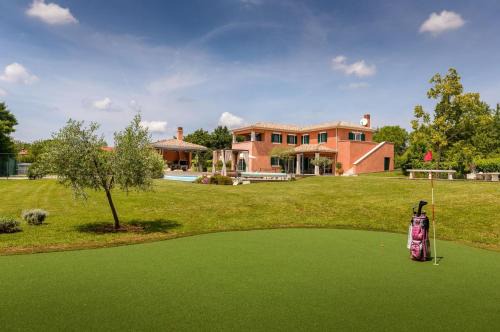 Villa Village by Villsy - with heated pool, spa, private tennis court, golf court, basketball court and playroom
