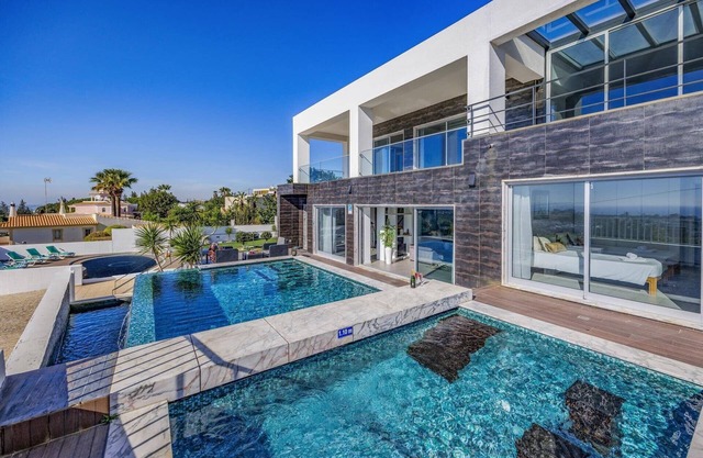 Villa Vintila by Villa Plus
