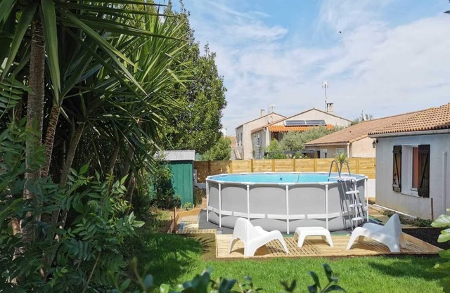 Villa with garden, terrace, swimming pool, Montredon des Corbières 5 km from Narbonne