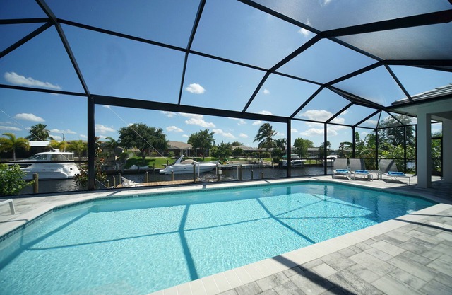 Villa Weiss with heated pool and a beautiful view!